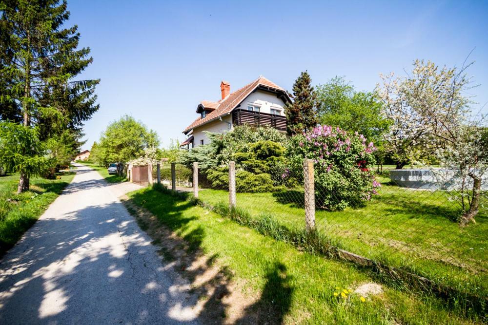 D&J House Villa Ormoz Екстериор снимка